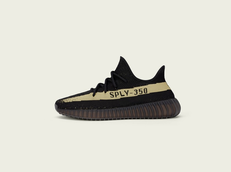 adidas plus KANYE WEST simultaneously release three YEEZY BOOST 350 V2 styles 